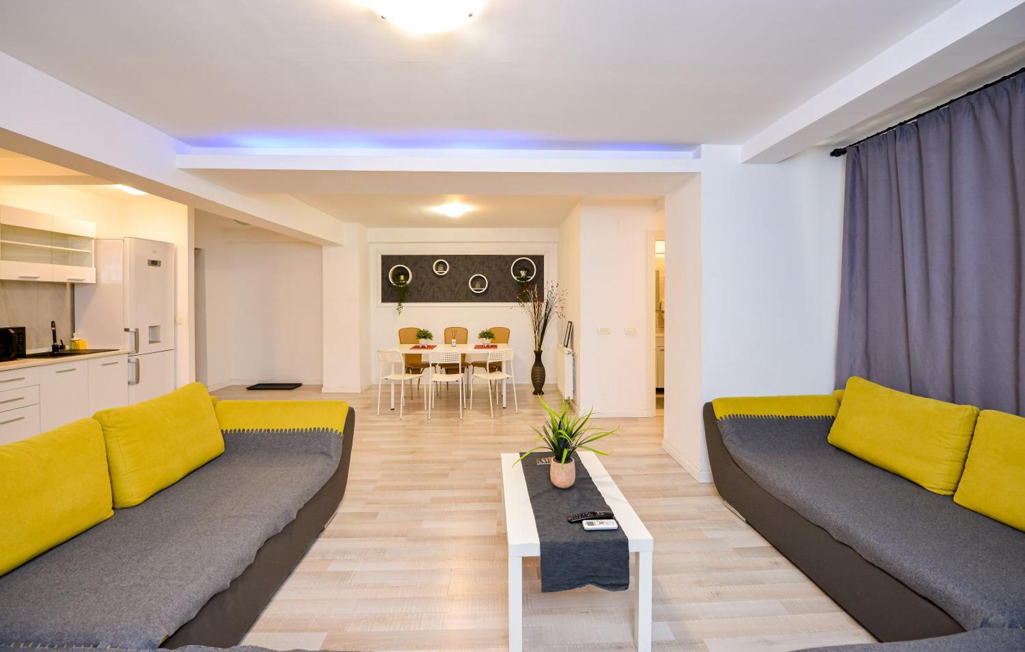 Shabbat Apartments Bucureşti Ngoại thất bức ảnh